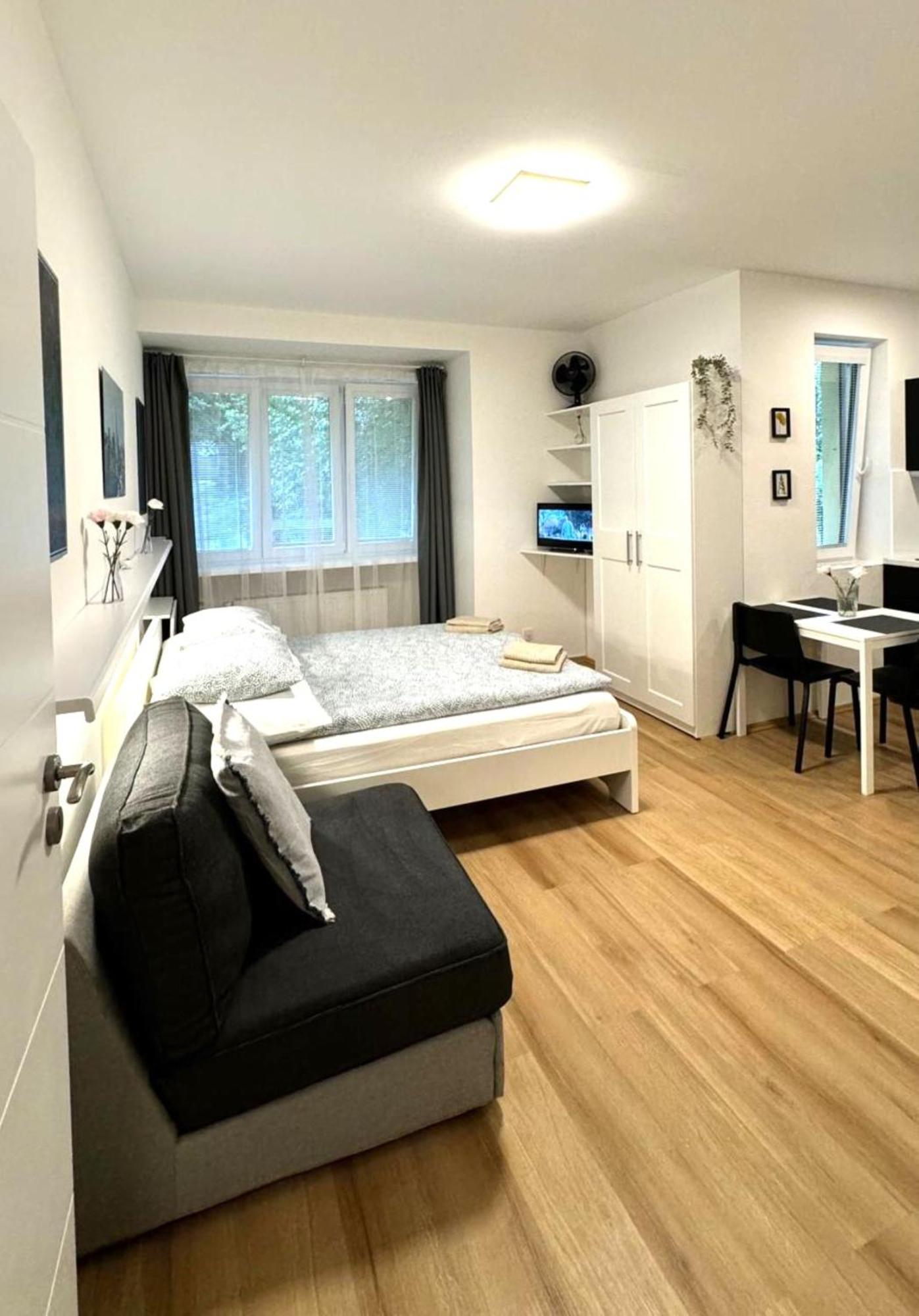 Hillside Studios Prag Eksteriør billede